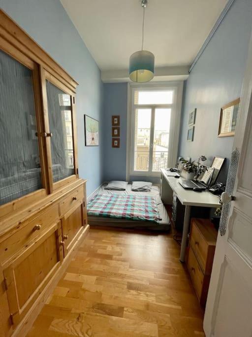 Familial Typiquement Parisien Appartement
